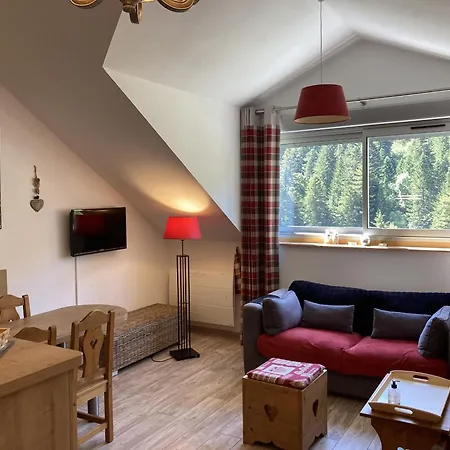 T2 Avec Vue Sur Les Montagnes Et Wifi * Laveissière